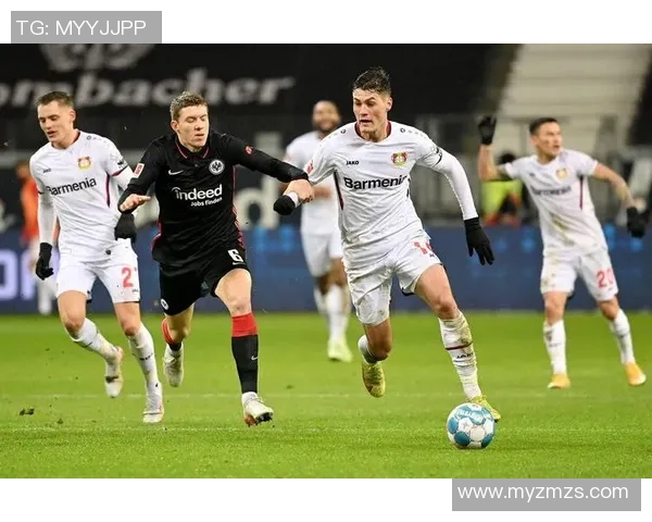 德甲激战：本菲卡逆转莱比锡红牌事件引发全场热议