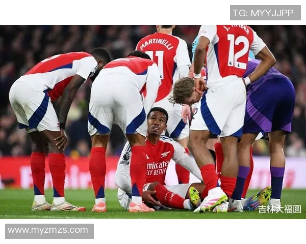 国王杯激战曼联与阿森纳平局点球大战引发争议与热议