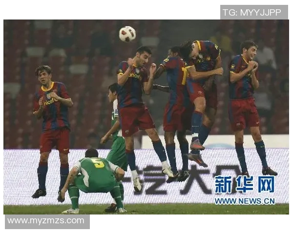 国米与巴萨友谊赛平局绝杀瞬间引发争议判罚引全场沸腾 国米与巴萨友谊赛平局绝杀瞬间引发争议判罚引全场沸腾