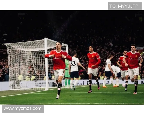 意甲热刺大胜里昂五球狂潮帽子戏法引发全场欢呼 意甲热刺大胜里昂五球狂潮帽子戏法引发全场欢呼