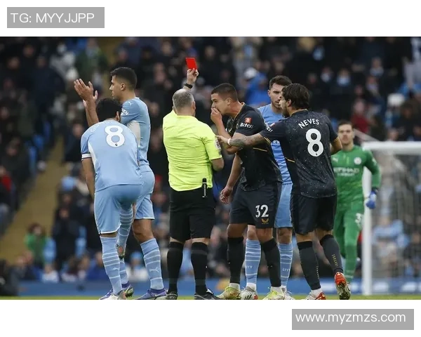 巴黎圣日耳曼大胜多特蒙德红牌事件引发全场热议与争议 巴黎圣日耳曼大胜多特蒙德红牌事件引发全场热议与争议