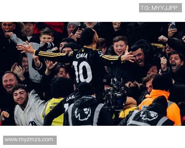 多特蒙德惊险逆转国米绝杀时刻引发全场狂欢精彩集锦回顾 多特蒙德惊险逆转国米绝杀时刻引发全场狂欢精彩集锦回顾