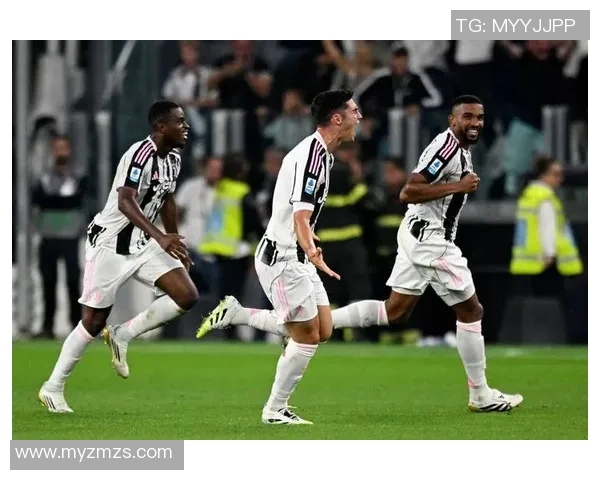 友谊赛精彩对决尤文图斯与国米战成平局战术分析引发全场热烈反响 友谊赛精彩对决尤文图斯与国米战成平局战术分析引发全场热烈反响