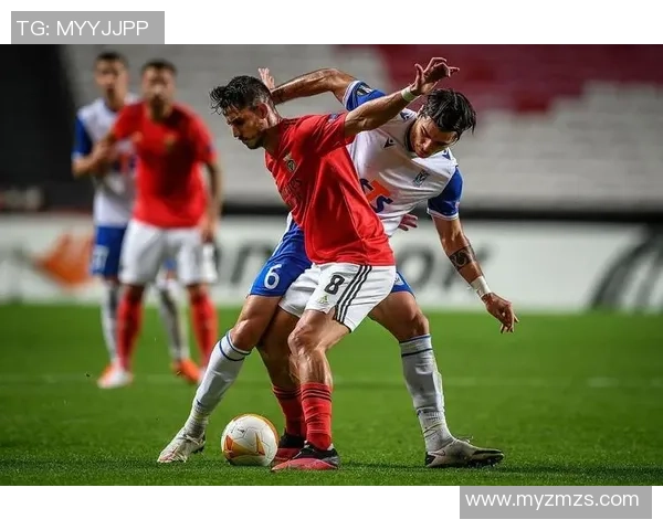 英超激战巴黎圣日耳曼与本菲卡战平点球大战引发全场沸腾