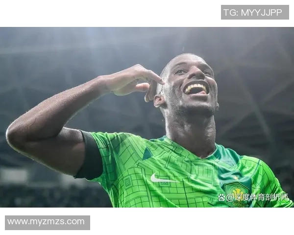 中超激战：多特蒙德险胜曼联全场沸腾数据分析揭示精彩瞬间