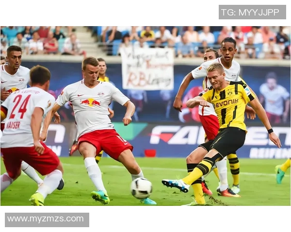 国王杯激战莱比锡与多特蒙德握手言和神扑瞬间成焦点引发热议 国王杯激战莱比锡与多特蒙德握手言和神扑瞬间成焦点引发热议