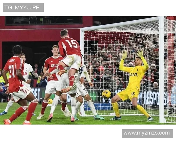 那不勒斯逆袭热刺1-0胜利背后的精彩瞬间与赛后分析 那不勒斯逆袭热刺1-0胜利背后的精彩瞬间与赛后分析